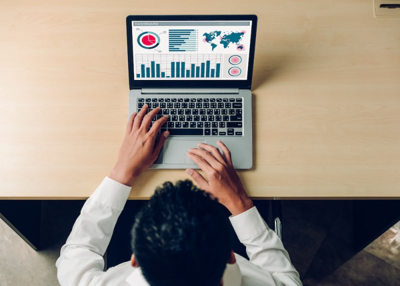 business data dashboard analysis by ingenious computer software