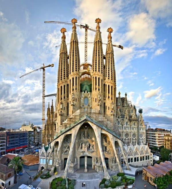 tho sagrada familia