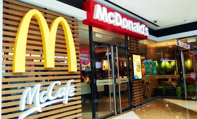 mcdonalds front fast food restau